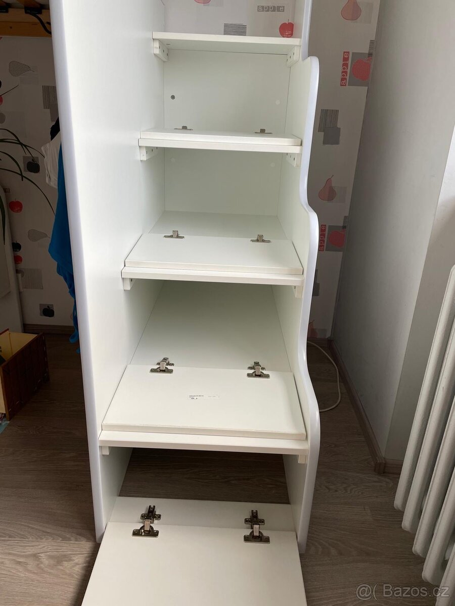 Dětská patrová postel