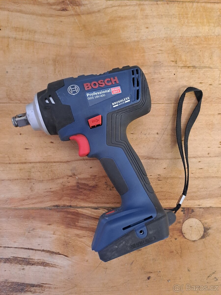 Aku razovy utahovák Bosch profesional