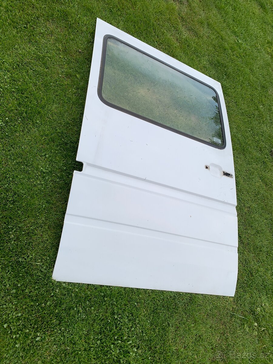 Prodám boční dveře MB Sprinter W903 W903