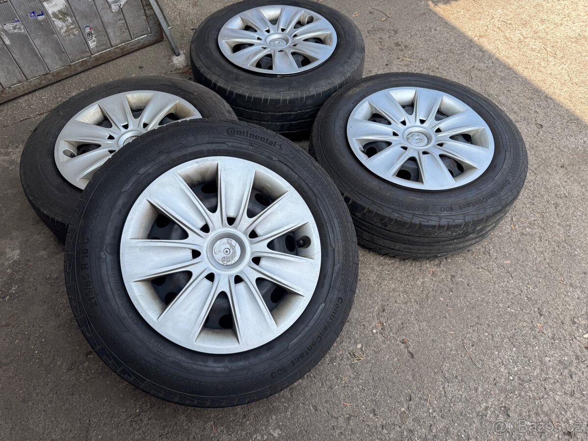 215/65r16C Continental