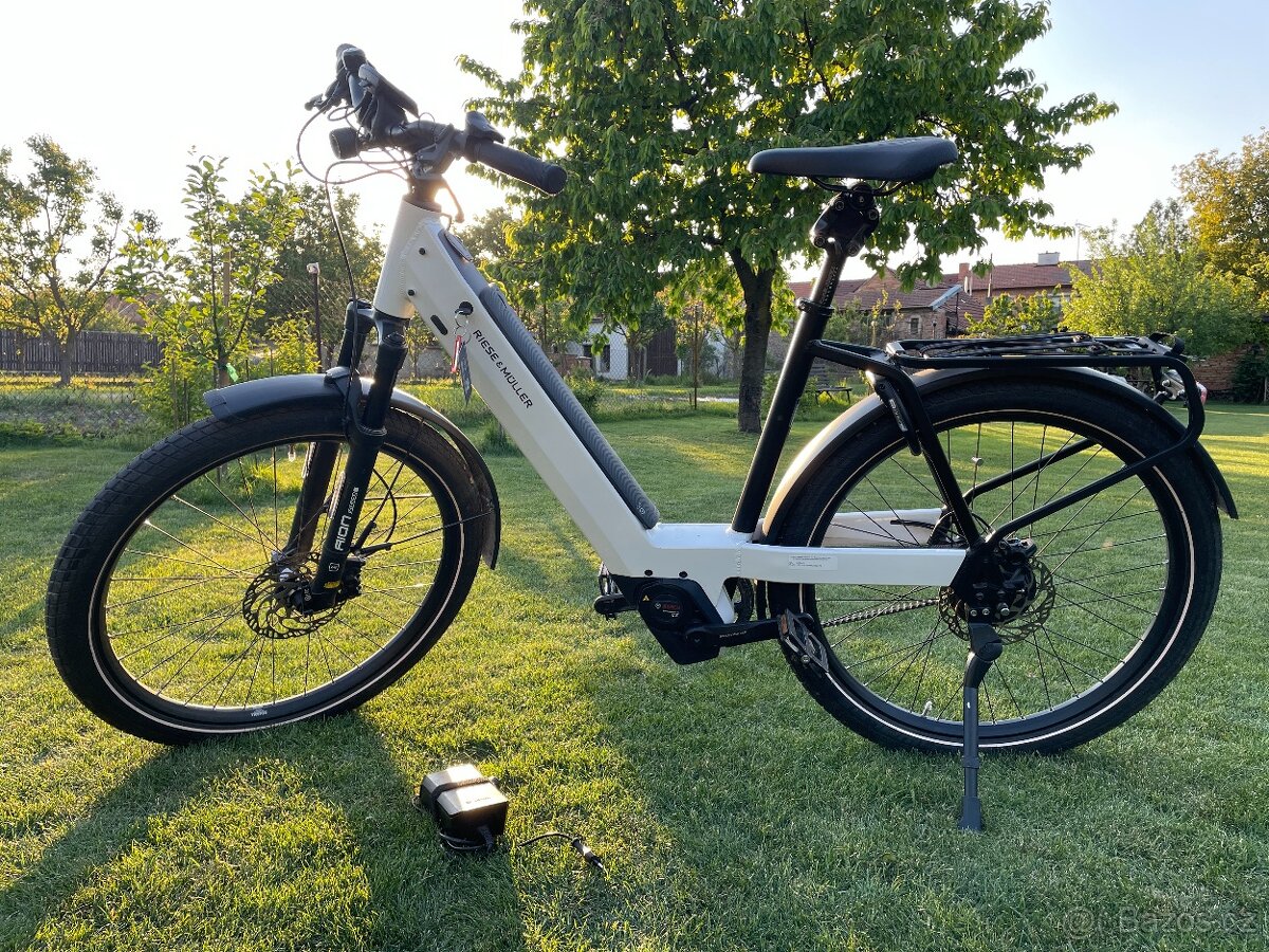 Elektrokolo RIESE & MÜLLER (bílé, vel. 56 cm)