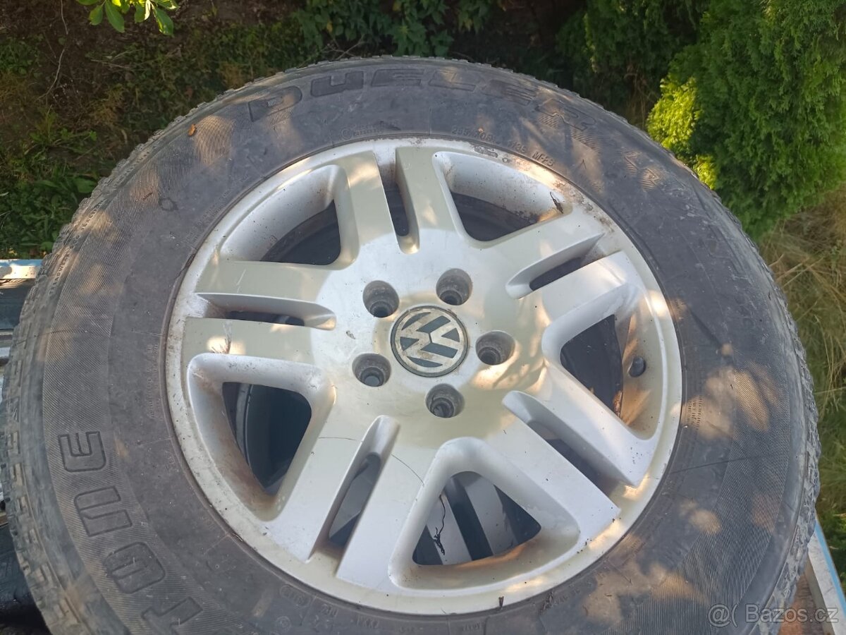 VW Touareg R18 5x120