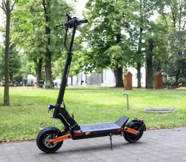 Značková elektrokoloběžka 2000W 60V 18ah