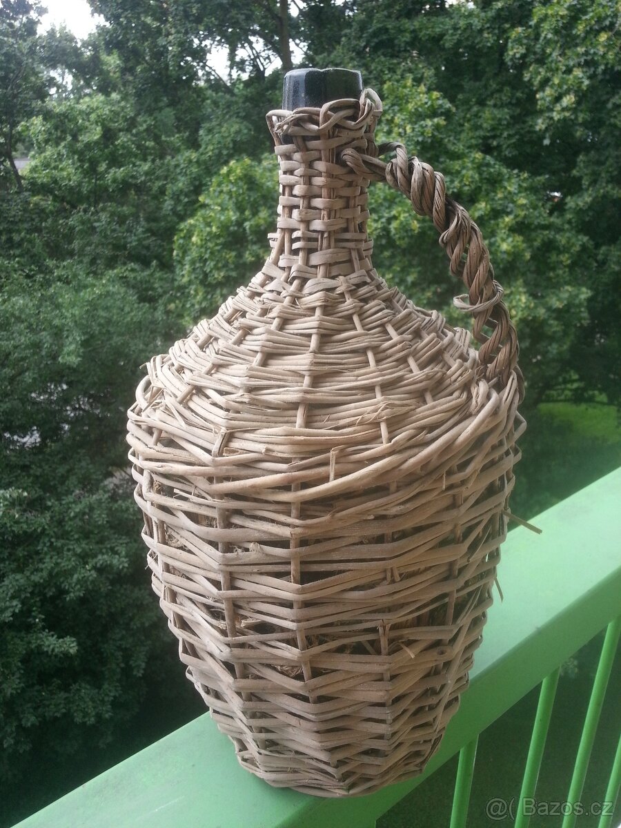 Starý demižon