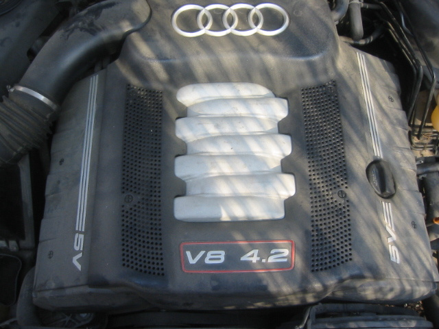 AUDI S6 4.2 250kw, S8 4.2 265 kw - motor na díly