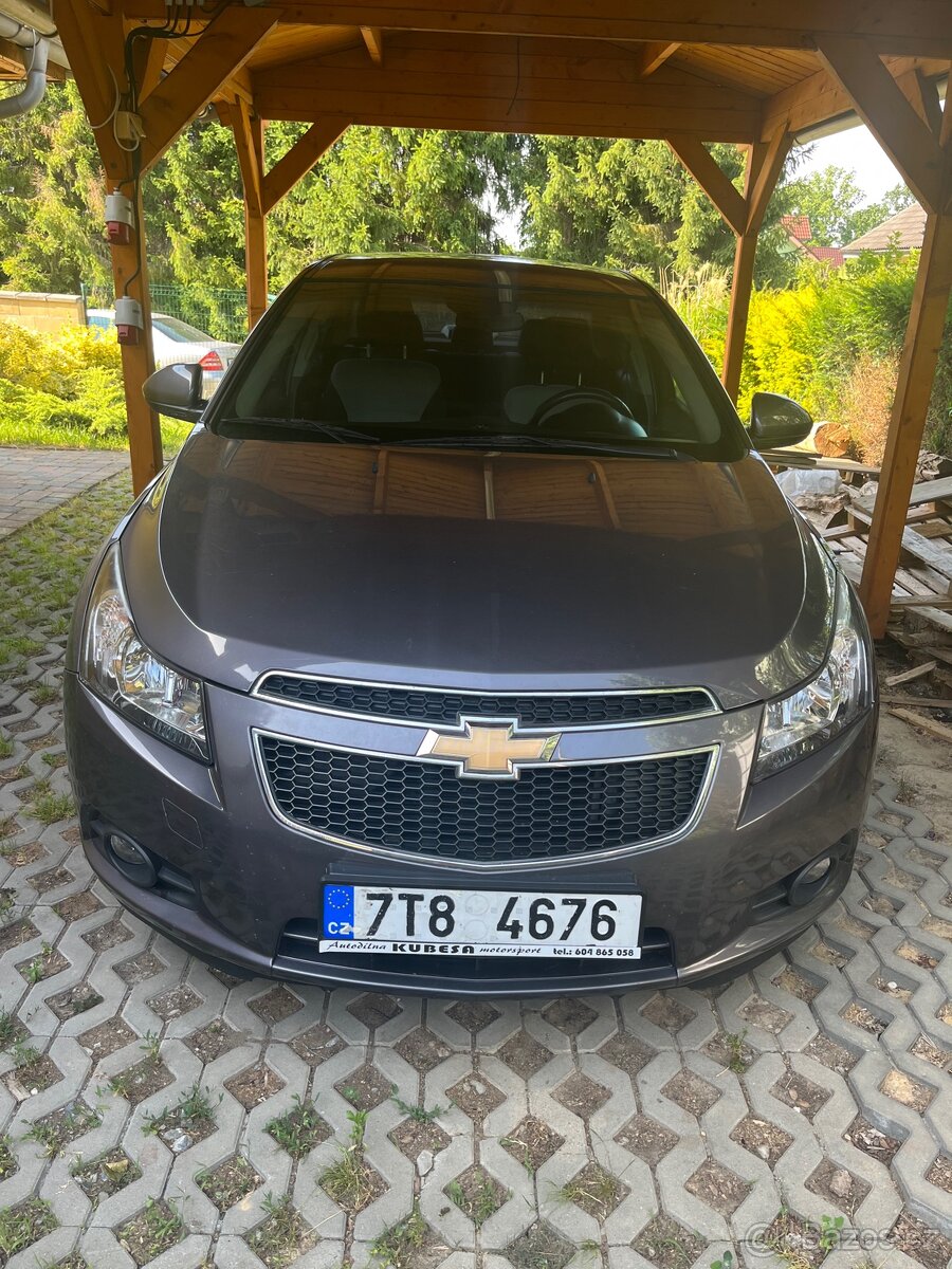 CHEVROLET CRUZE