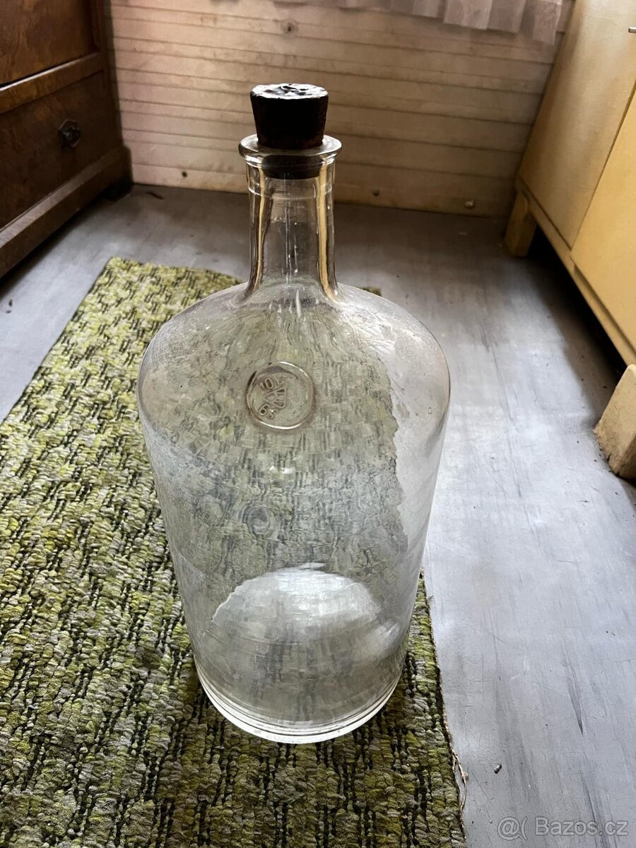 Stará nádoba (demižón) 10l
