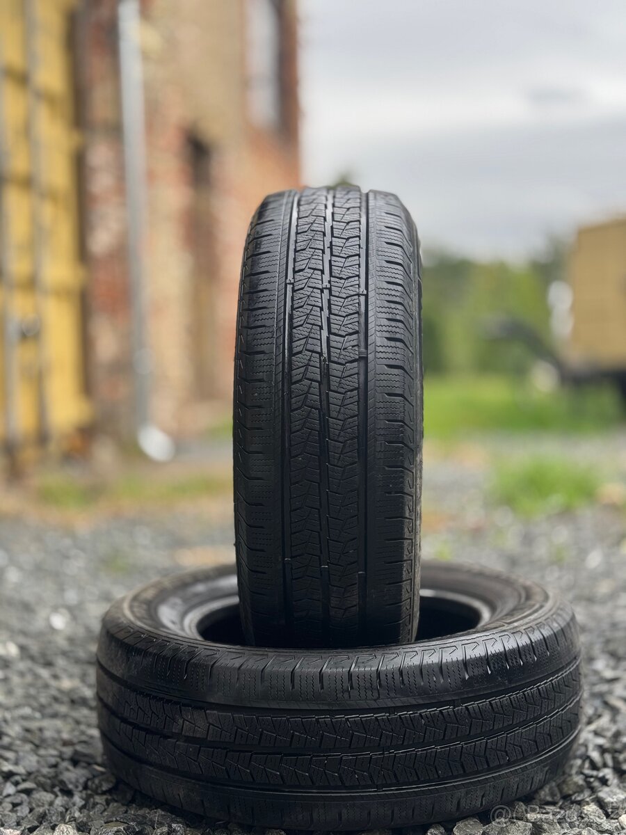 215/65/16C 2x Zimní Tourador