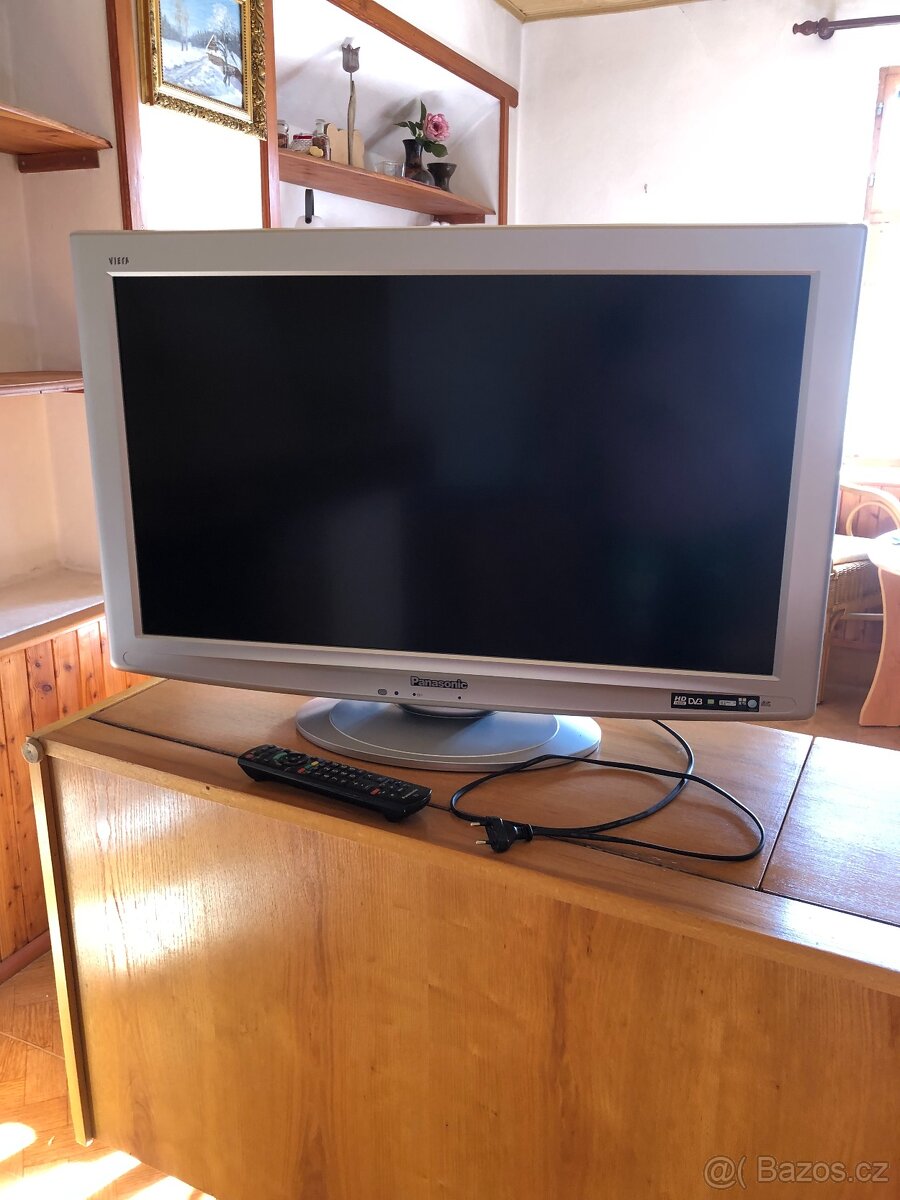 Panasonic TX-L32C10E