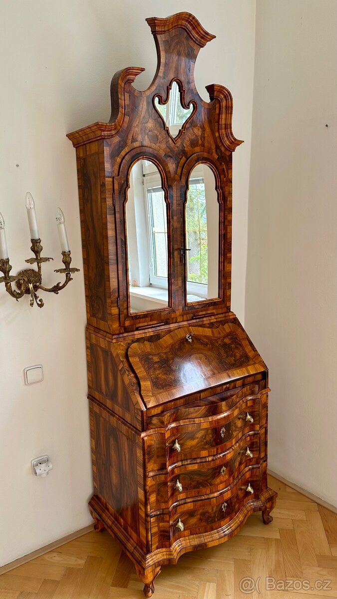 Empírová komoda a skříň