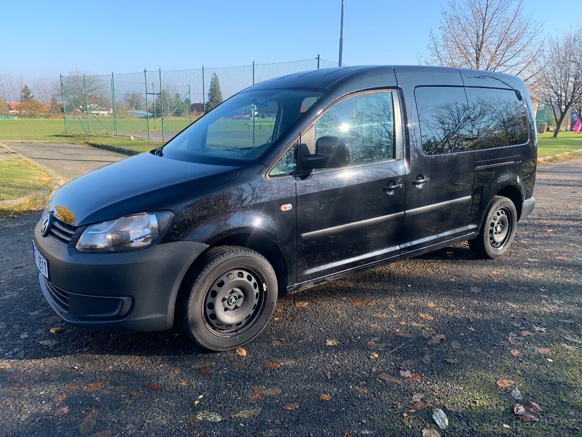 VW Caddy Maxi 2012 2.0tdi 103kw 7míst tažné klima
