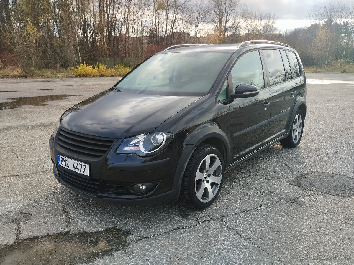 VW TOURAN CROSS 2.0TDI