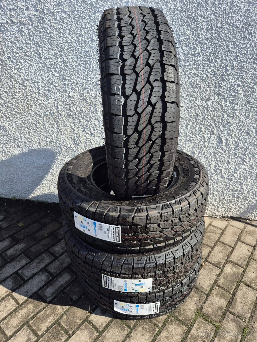 163. NOVÉ  A/T pneu Bridgestone 225/70 R15