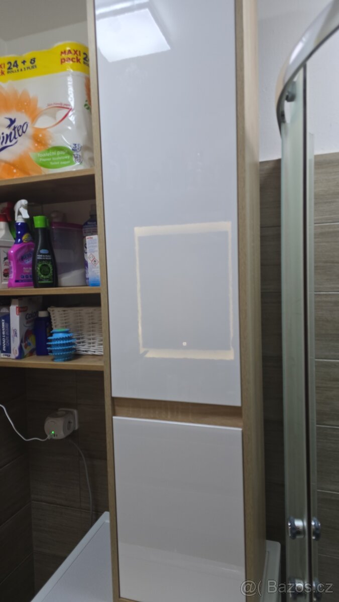 Koupelnová skřínka