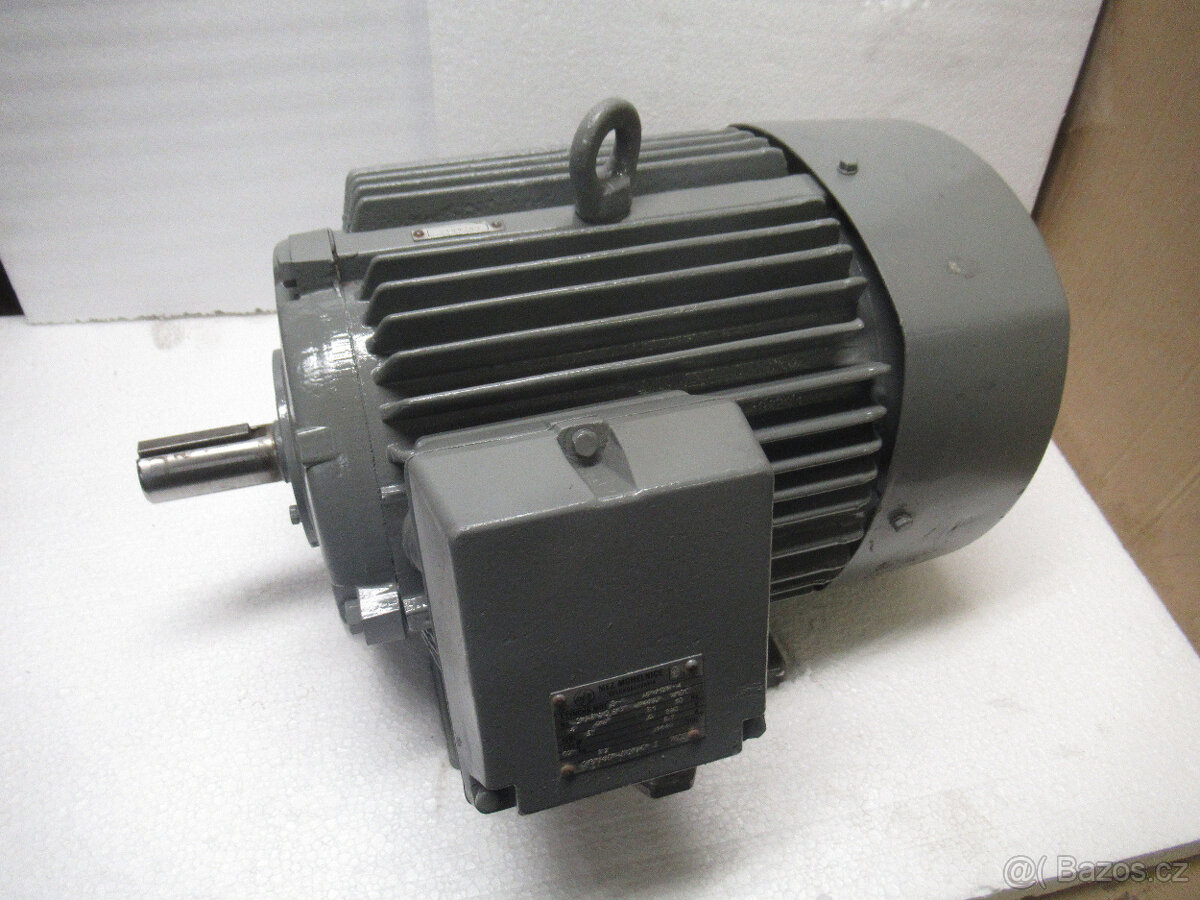 NEPOUŽITÝ patkový elektromotor 380V.4kw-1440ot-CIRKULÁRKA