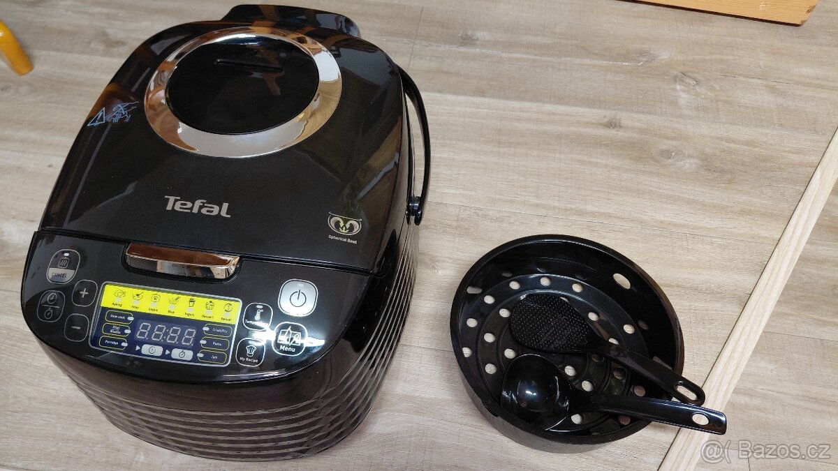 Multifunkční hrnec Tefal RK745800