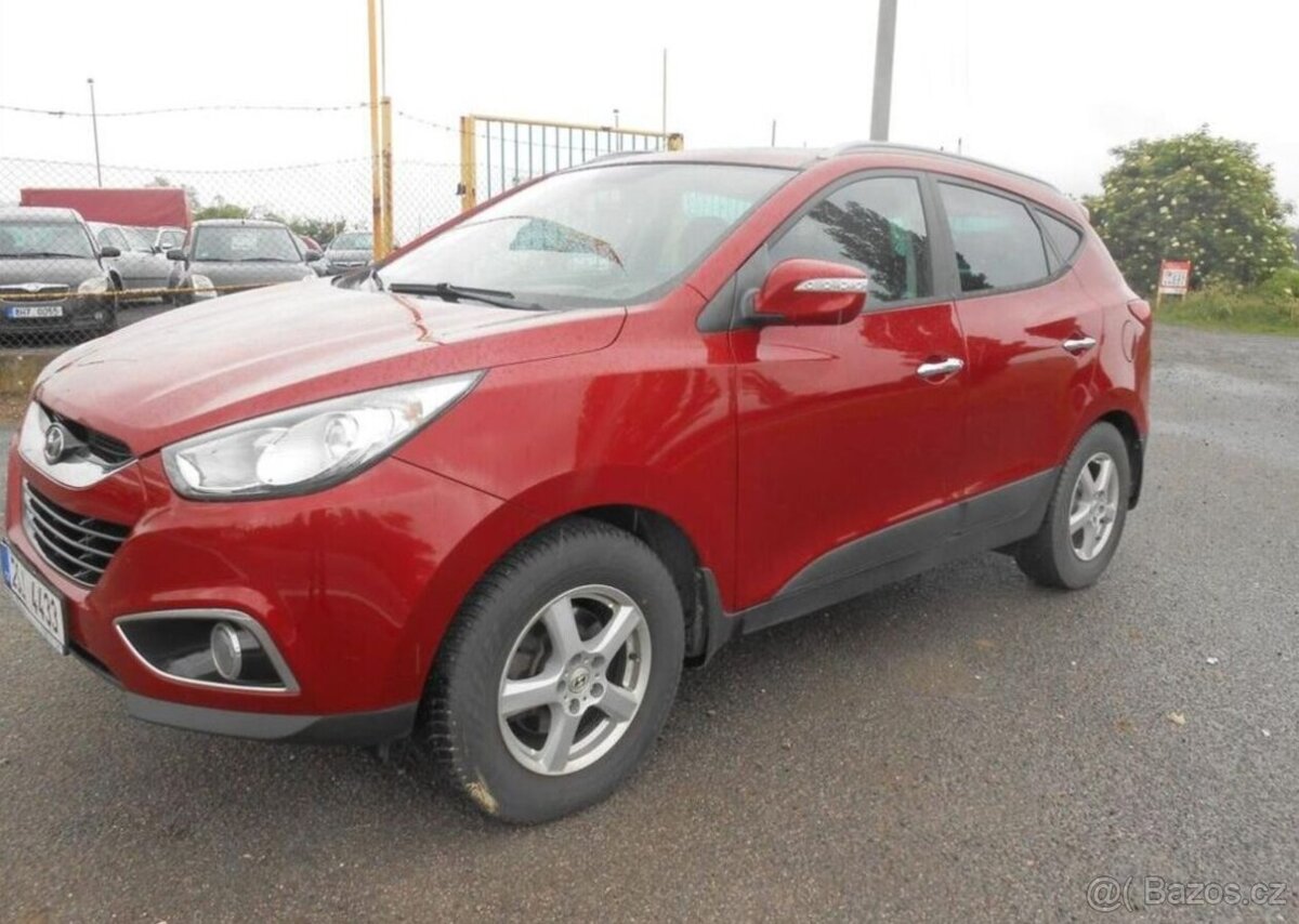 Hyundai ix35 2,0 100 kW CZ Serviska 4 x 4 nafta