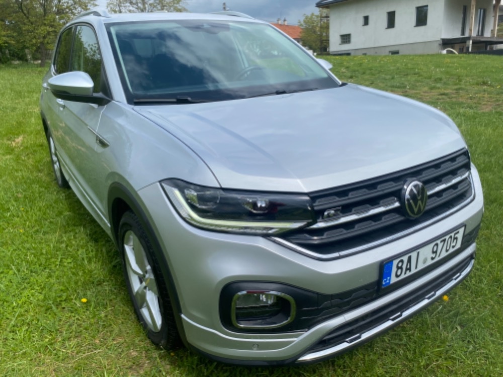 VW T-Cross 1.0 TSi 85kW, 7st. automat DSG, R-LINE 27 tis.KM