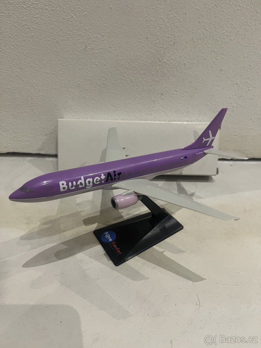 Budget Air model Boeing 737-800 1:200
