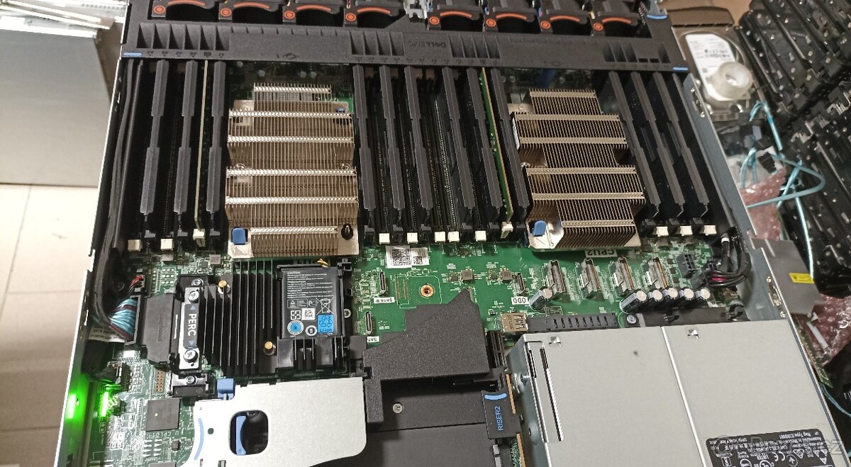 1U Dell PowerEdge R640 8SFF, 2x Xeon Gold 6138, 256GB RAM