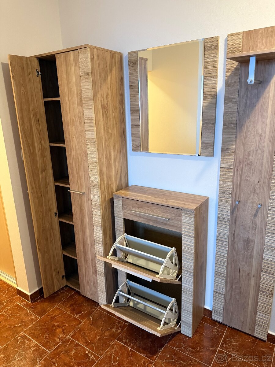 Předsíňový set
