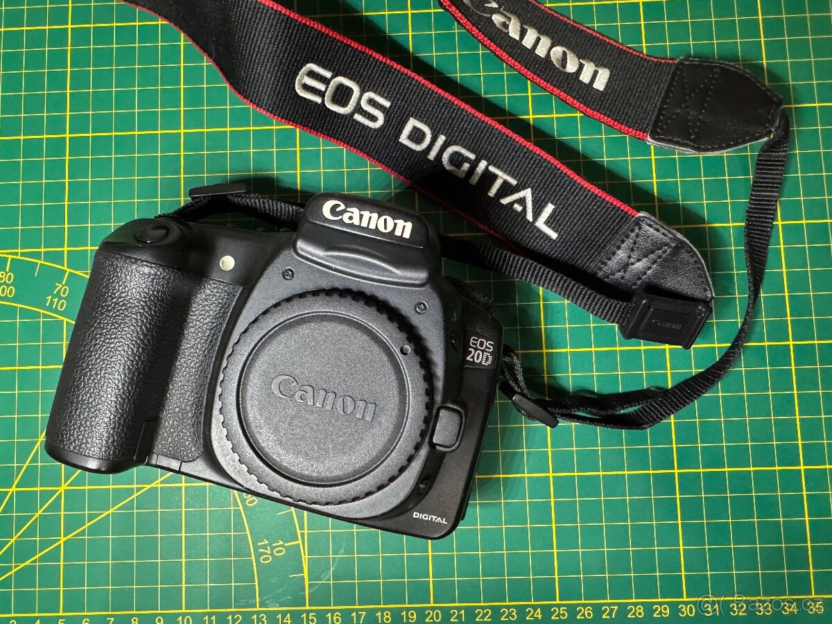 Canon 20D + 28-135mm IS + příslušenství
