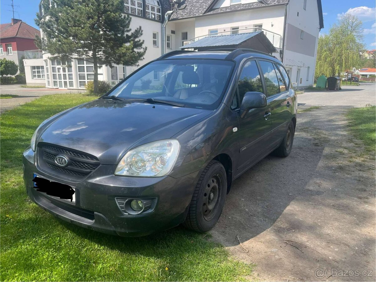 Prodám kia carans 2.0 CRDI rok 2009 Najeto 150 000 KM