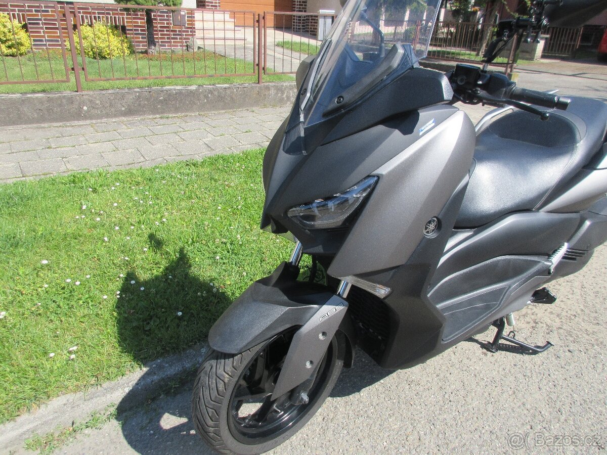 YAMAHA X-Max 300i