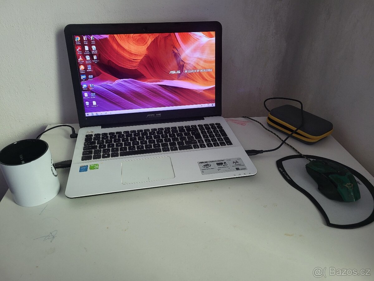 Skvělý notebook ASUS 15,6", i3, dedikovaná grafika
