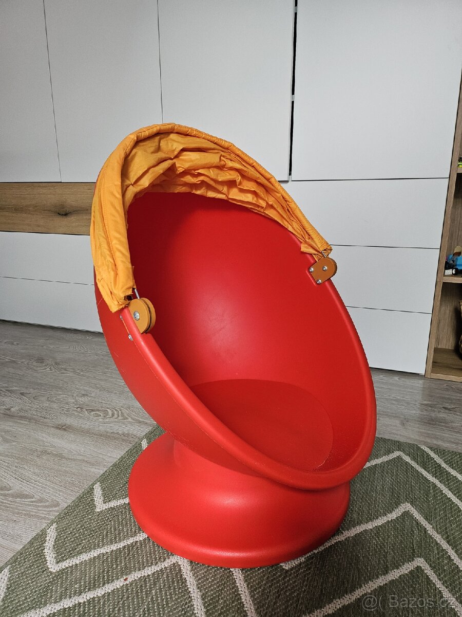 Otočné křesílko Ikea