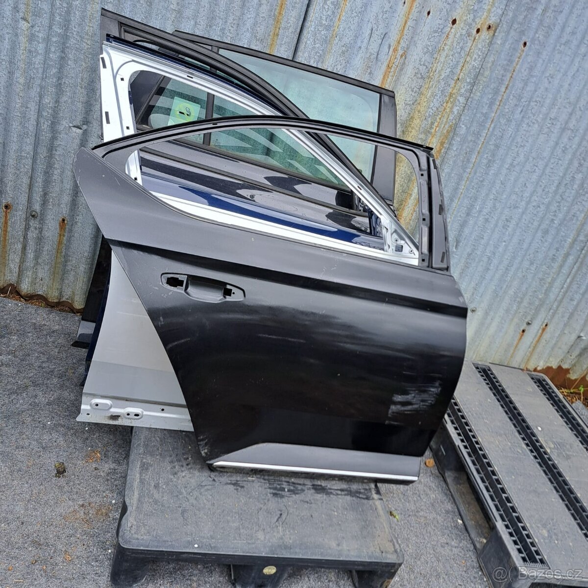 Pravé dveře Škoda Superb III