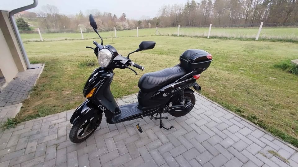 Elektrický scooter Raceway