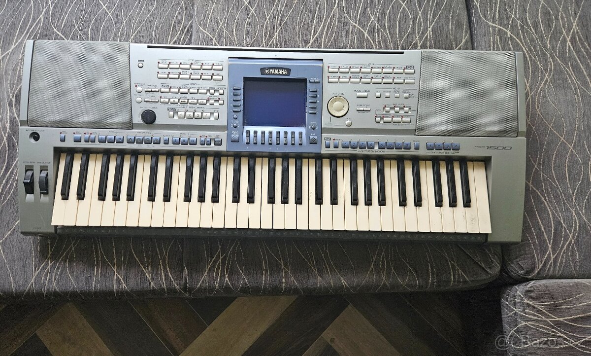 Klávesy Yamaha PSR 1500