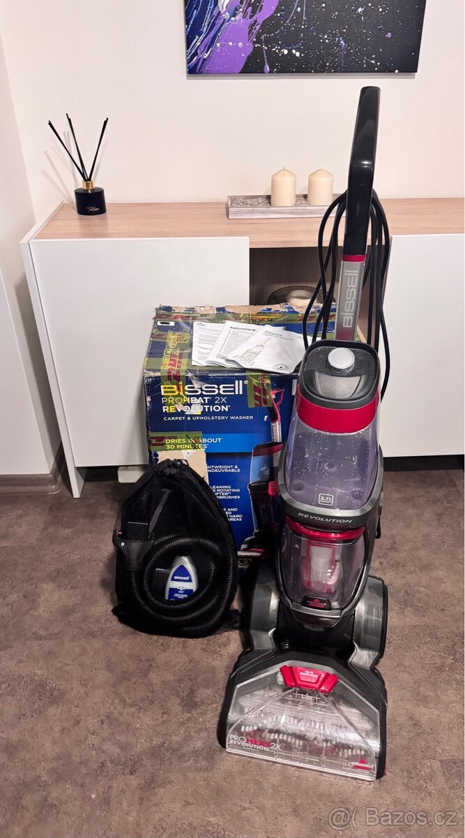 Víceúčelový vysavač Bissell ProHeat 2X REVOLUTION