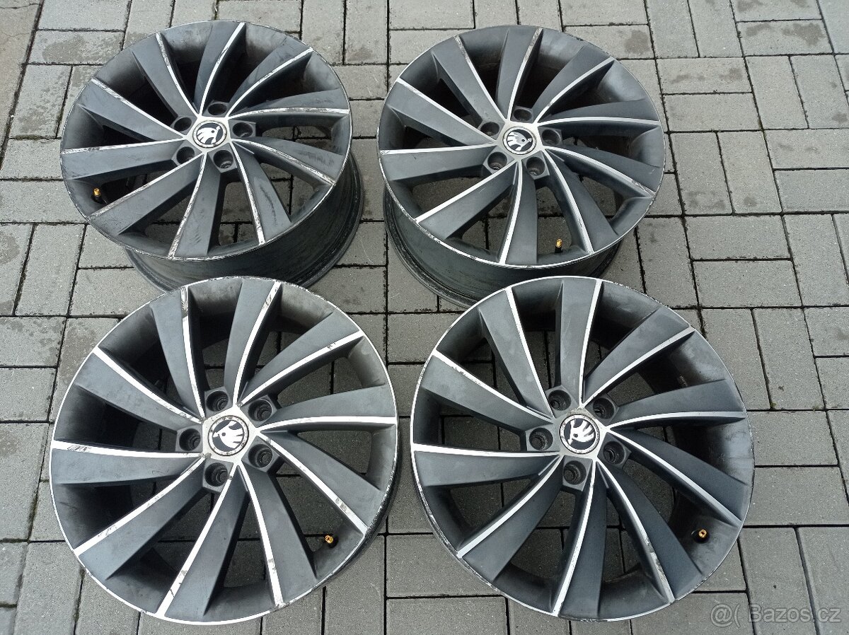 Sada 4x al disku Turbine 18" originál Škoda Octavia III