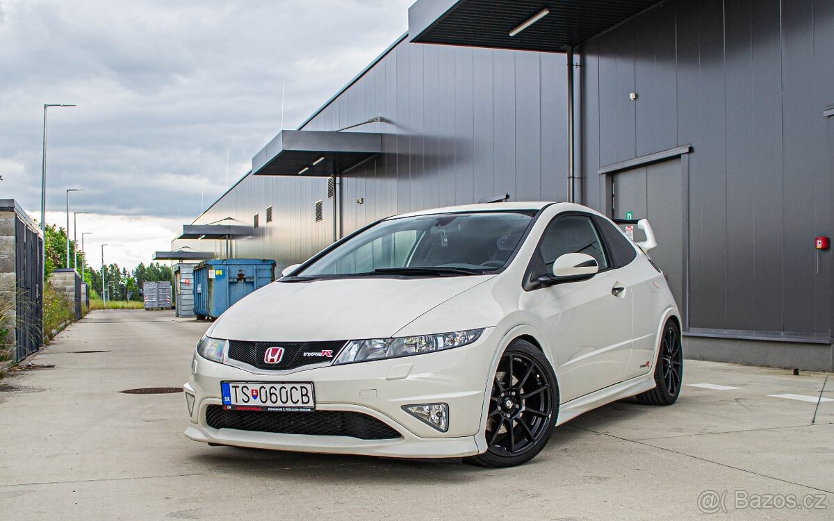 Honda Civic TypeR FN2 2.0 i-VTEC 148kW Championship White