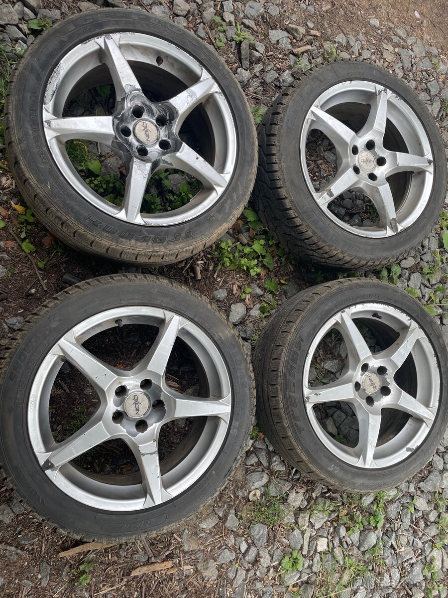 Ford ALU kola R18 pneu 80%