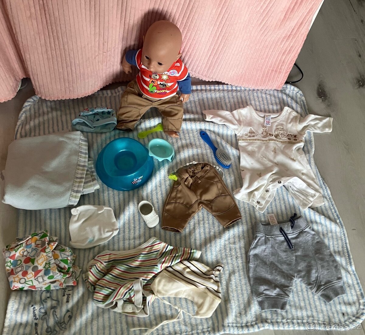 Babyborn sbírka 2x panenka a butik, kolo atd
