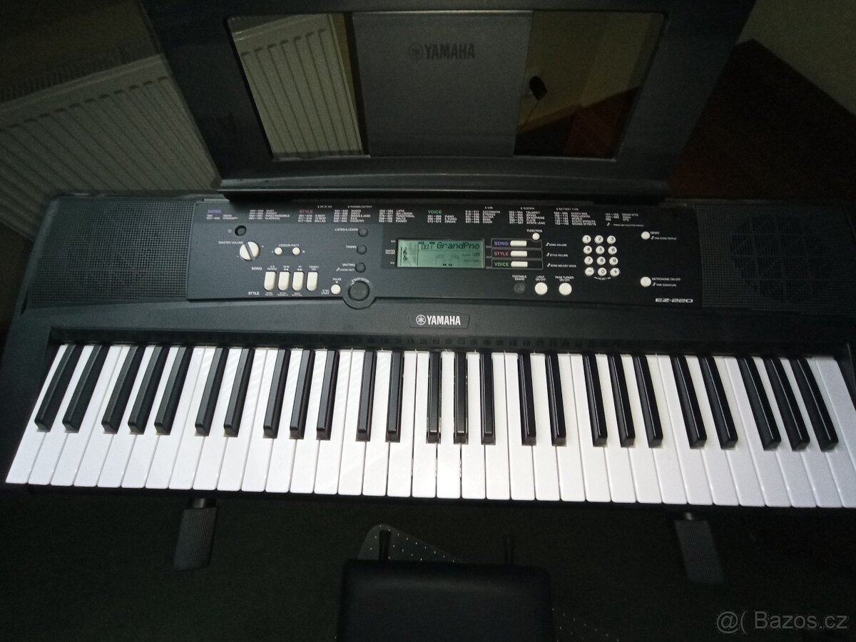 Prodám zcela nové klávesy YAMAHA se stojanem a židlí.