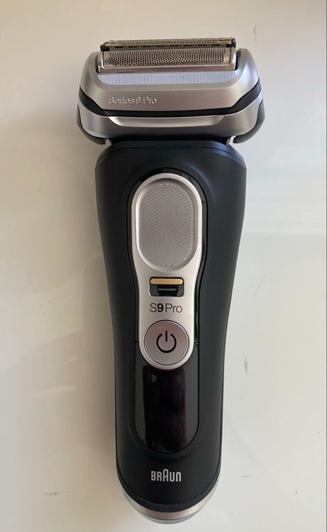 Braun Series 9 Pro elektrický holicí strojek