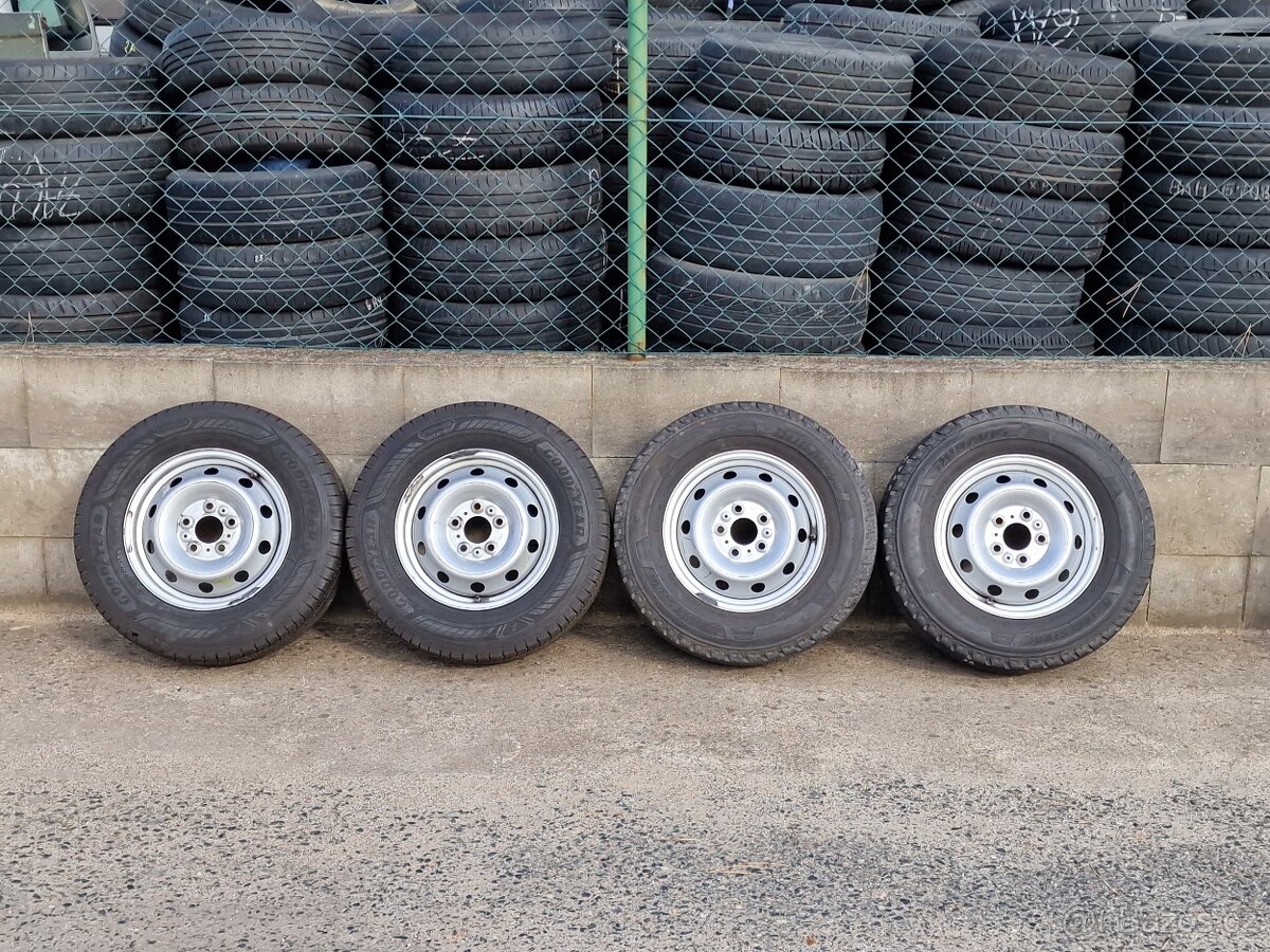 Letní kola Fiat Ducato 215/70 R15C senzory TPSM