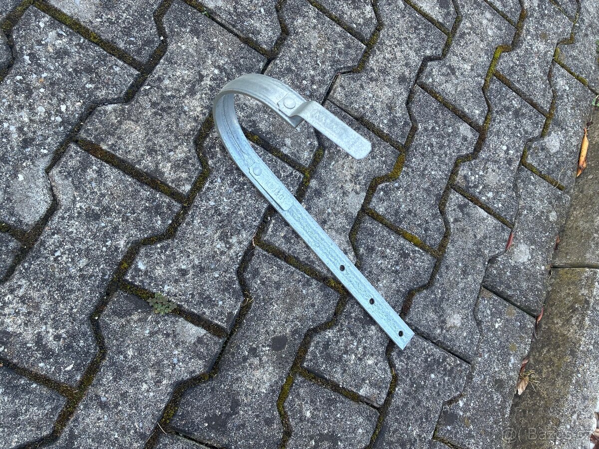 Žlabový hák 330/550 pozink