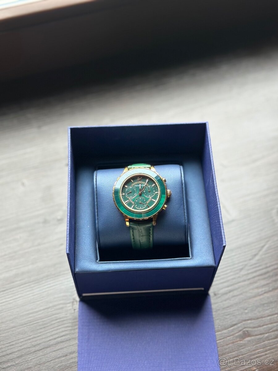 SWAROVSKI hodinky zelené
