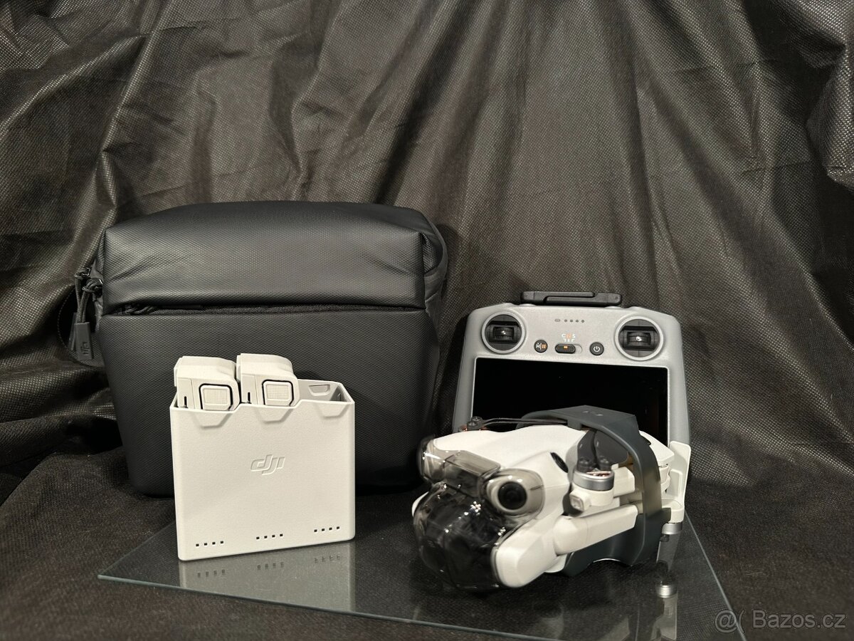 DJI Mini 4 Pro Fly More Combo + DJI CARE