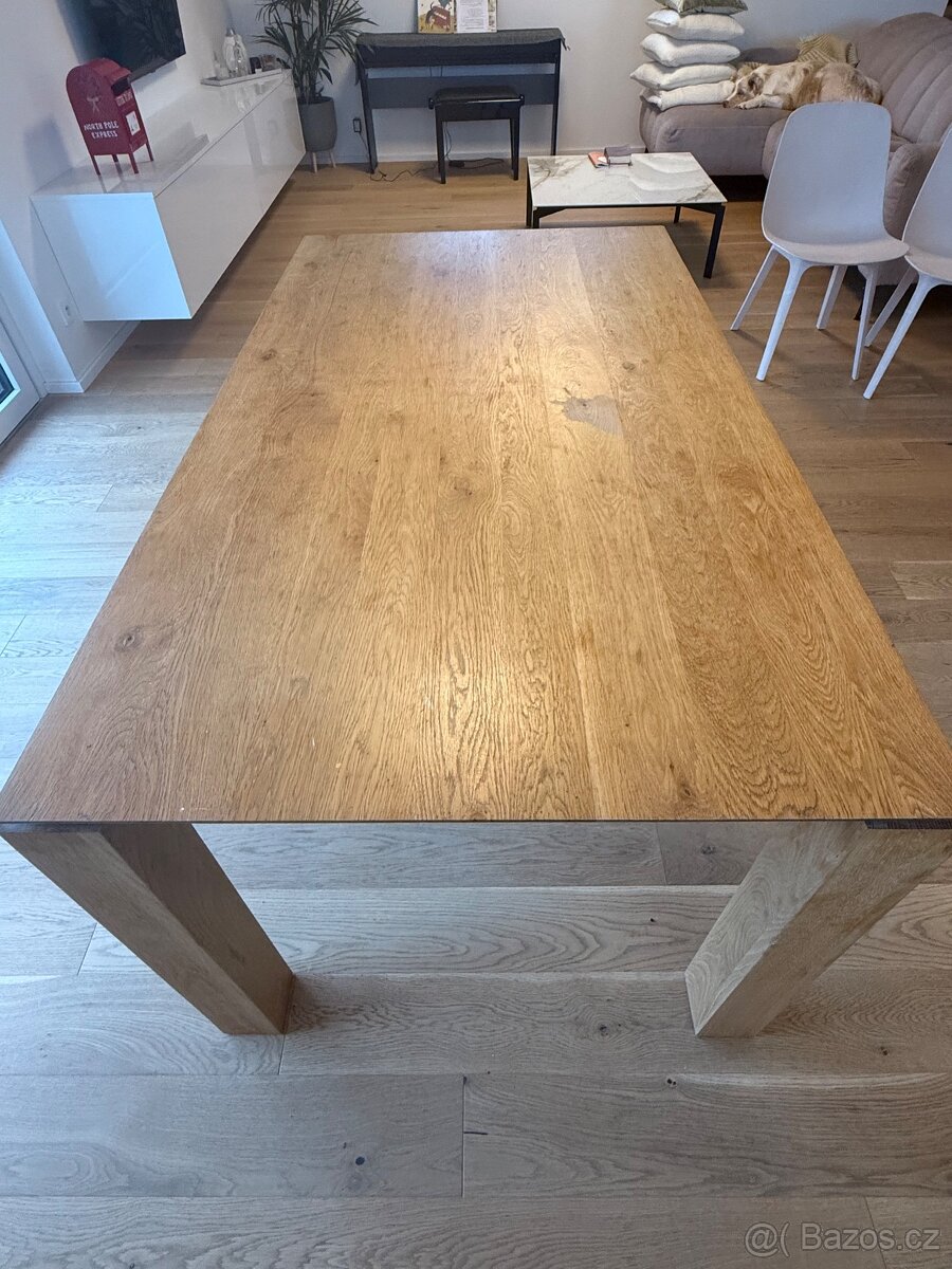 Dreveny jidelni stul 160x90 cm