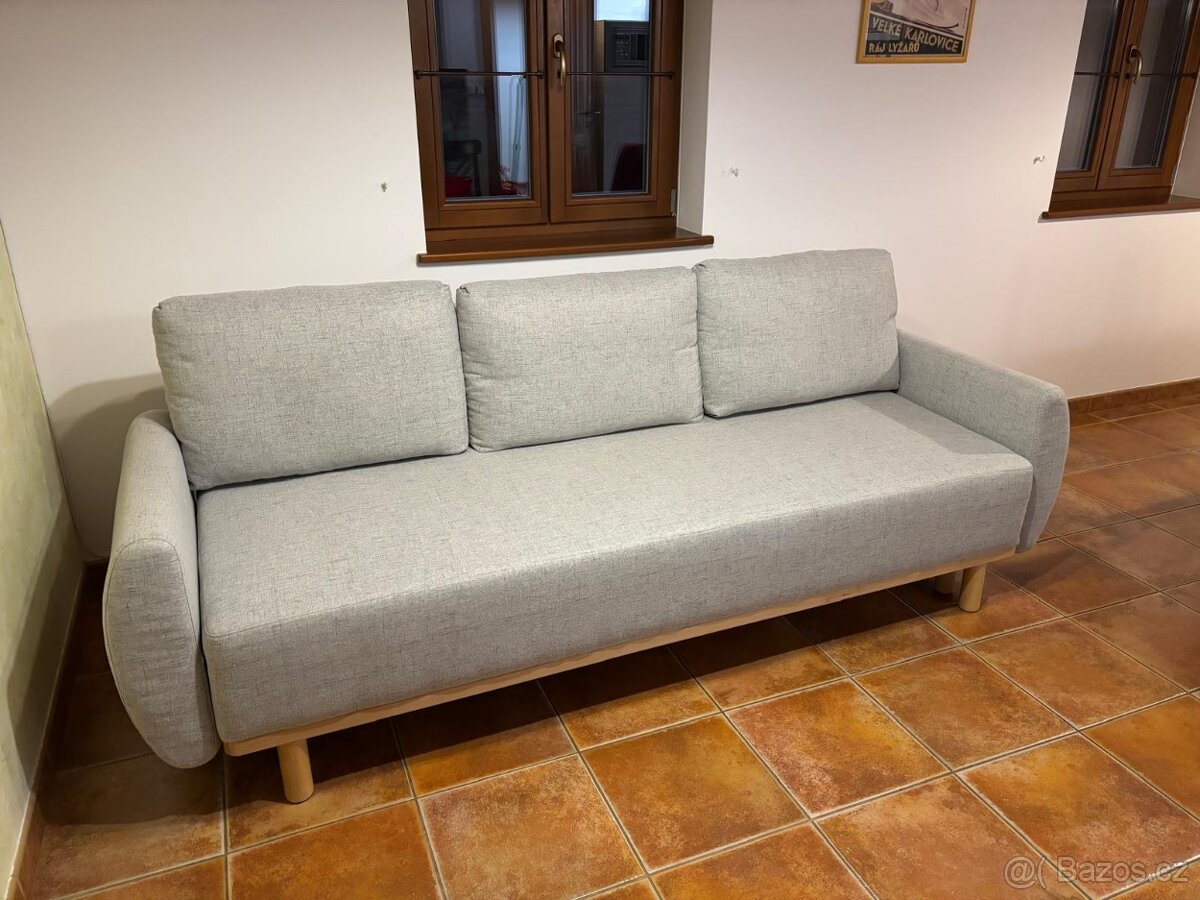 Rozkládací pohovka