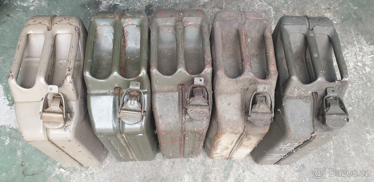 kanystr 20 l CSSR 5 kusu