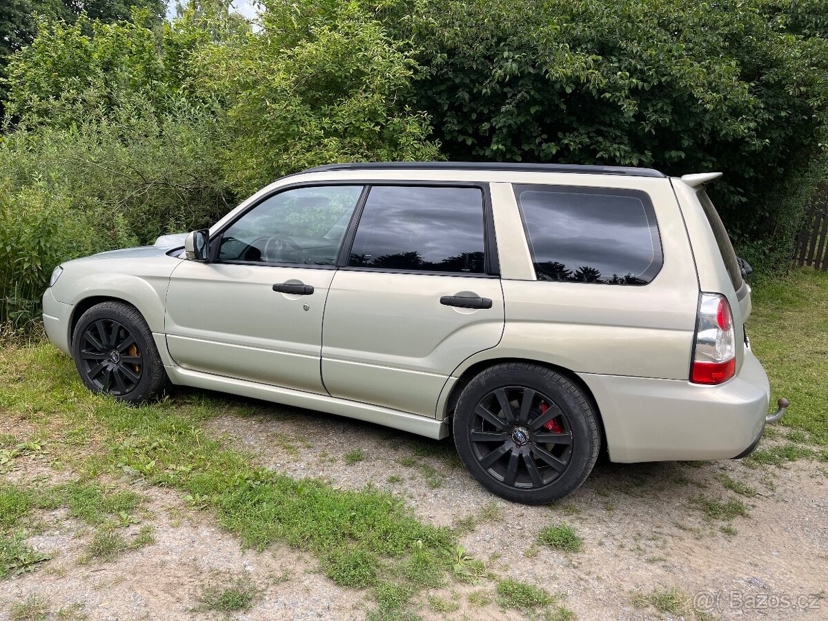 Subaru Forester 2,5XT MANUÁL