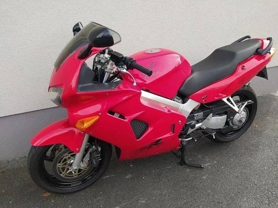 HONDA VFR 800