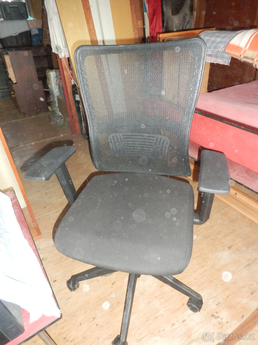 Kancelářská židle